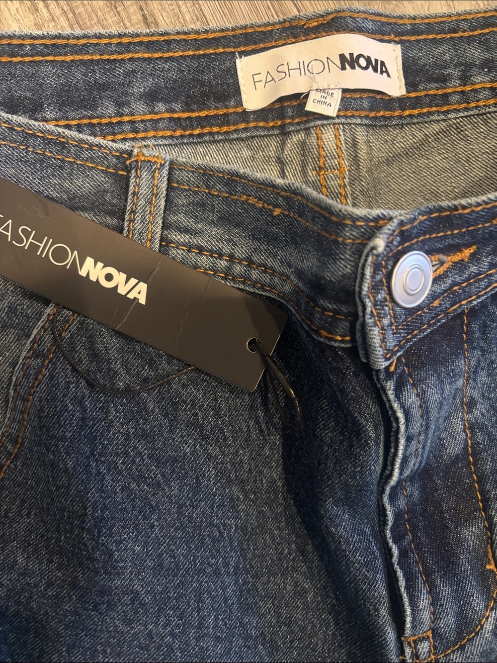 Fashion Nova- Stud-Trim Dark Blue Denim Jeans NWT - Picture 2 of 3